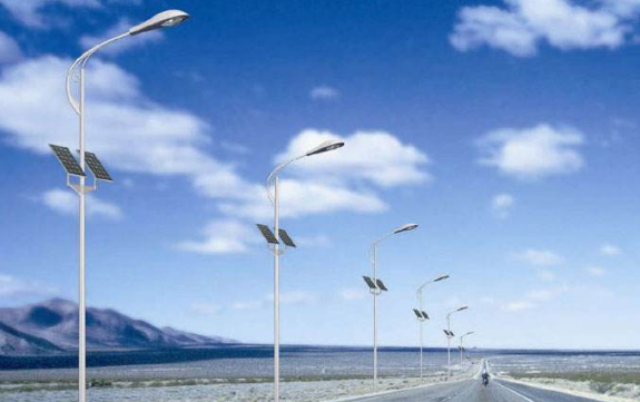 雙臂公路太陽(yáng)能路燈價(jià)格一般多少錢